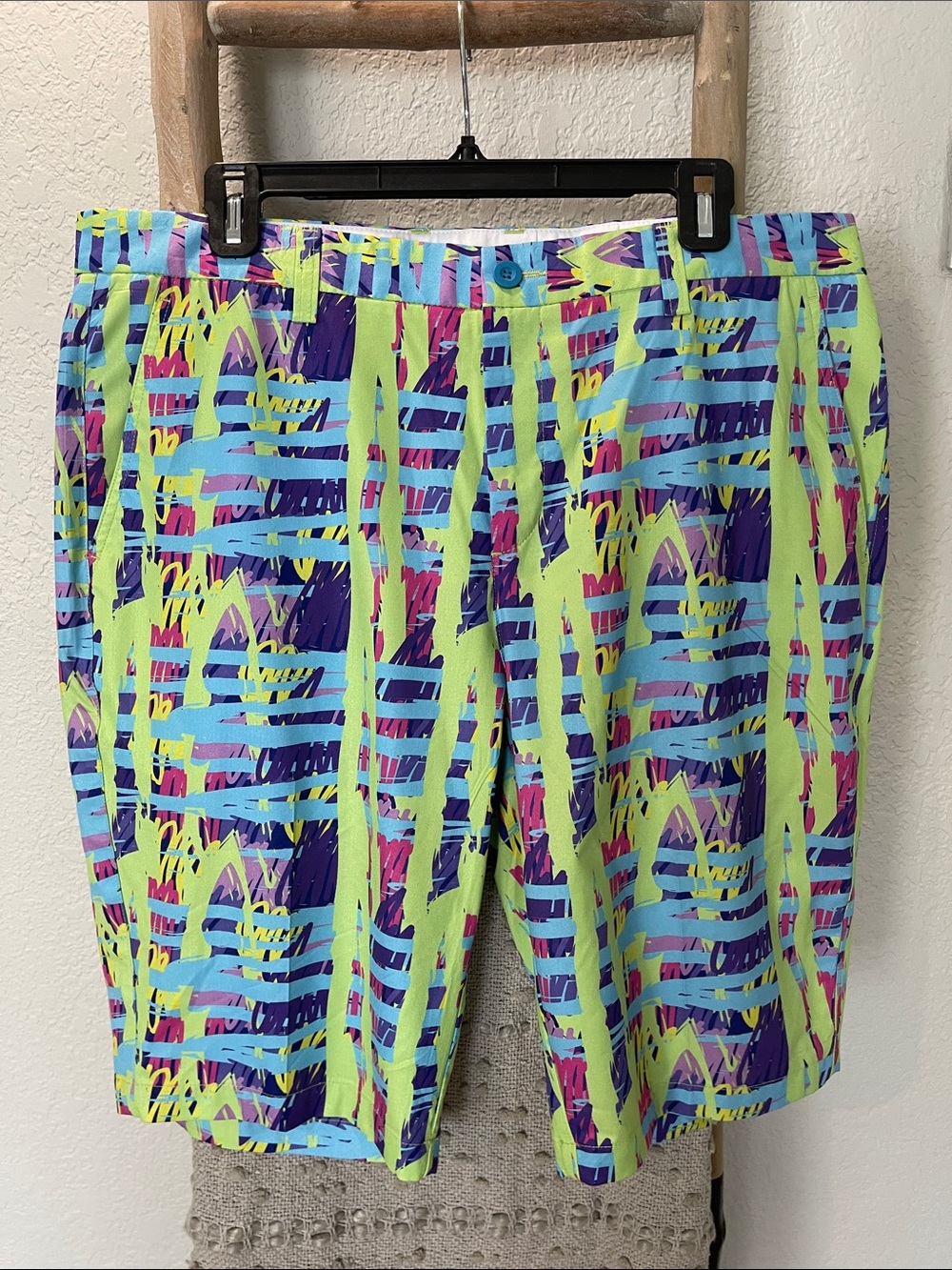 Hreski Neon Abstract Golf Shorts - Lime, Blue & Purple